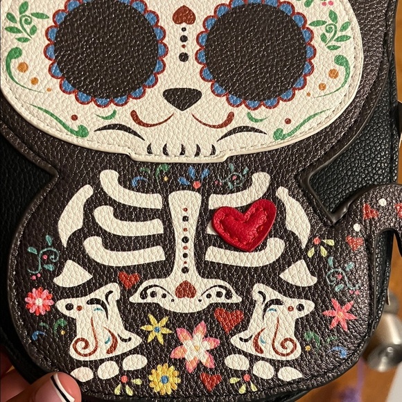 Sleepyville Critters Sugar Skull Cat Crossbody Bag - Picture 4 of 10